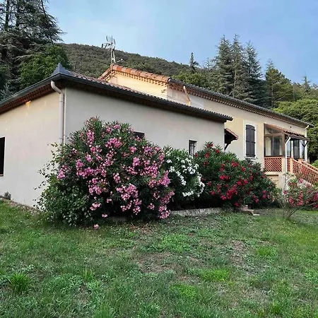 45 M2 3/4 Personnes Besseges